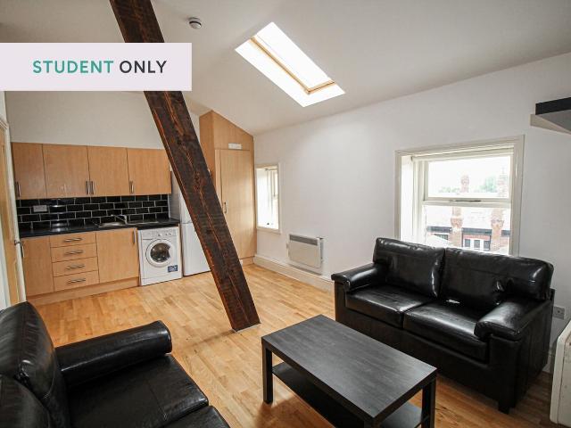 Room 3, Apt 12, 21 Hyde Terrace #014397 LS2, 3 bed shared accommodation to rent, £499 pcm | PrimeLocation