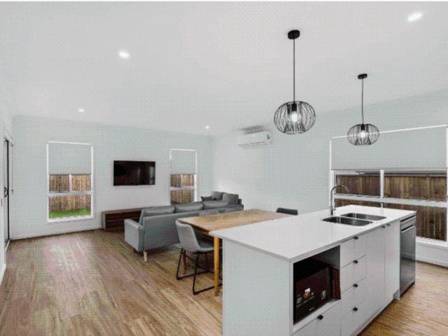 Room 3 Available – Modern Co Living Home in Park Ridge