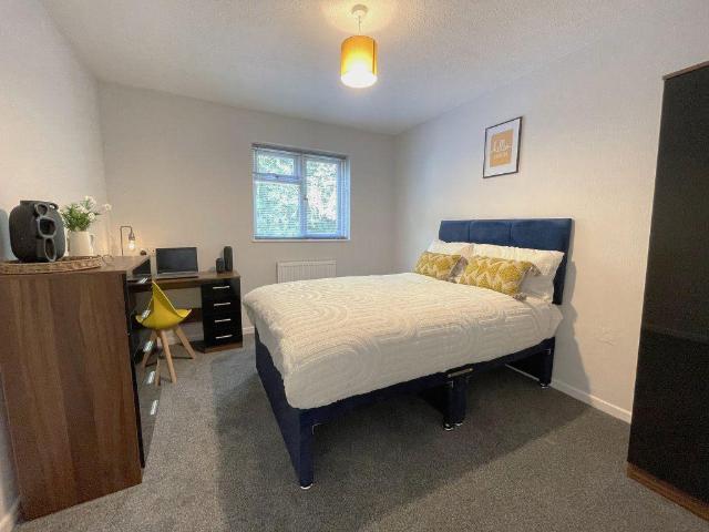 Room 3, Drayton, Bretton. 1 bed in a house share to rent £595 pcm £137 pw