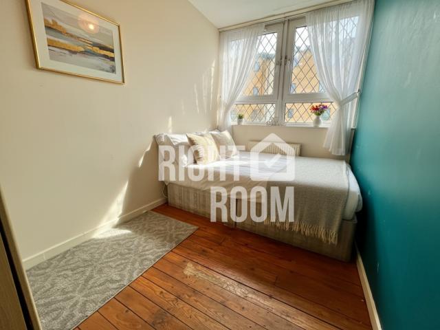 Room 3, Elgin House, Ricardo Street E14, Room to rent, £775 pcm | PrimeLocation