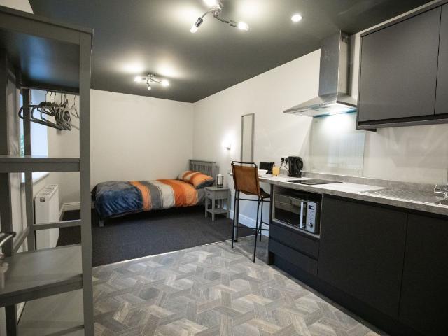 Room 3, Etwall Street DE22, Studio to rent, £675 pcm | PrimeLocation