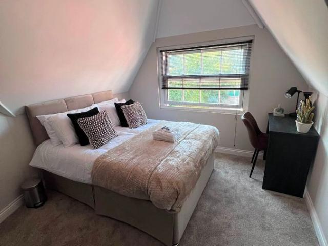 Room 3, Flat 5, 107 Park Avenue HU5, Room to rent, £585 pcm | PrimeLocation