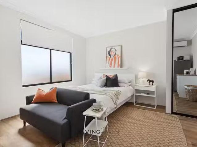 ROOM 3 Jacqueline Street, Bayswater, WA 6053