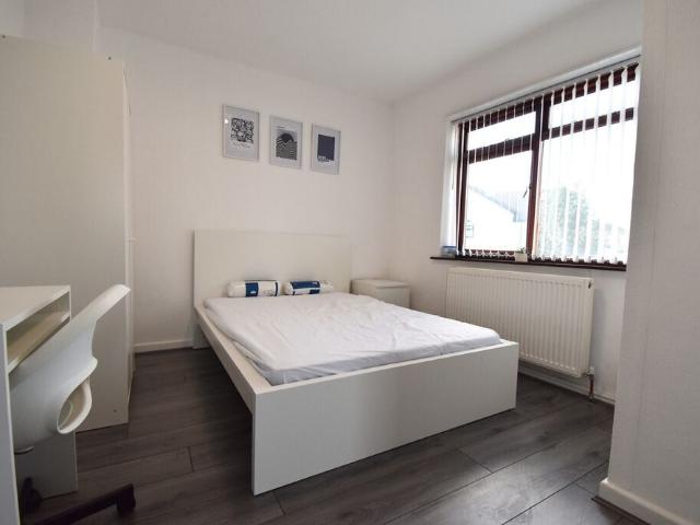 Room 3 of 4, Hipswell Highway, Coventry, CV2 5FH