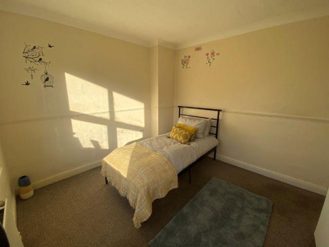 Room 3, Osborne Road, Wisbech, PE13 3JW 1 bed in a house share to rent £400 pcm £92 pw