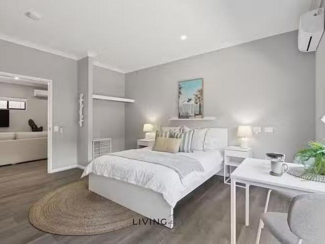 ROOM 3 Littabella Road, Clarkson, WA 6030