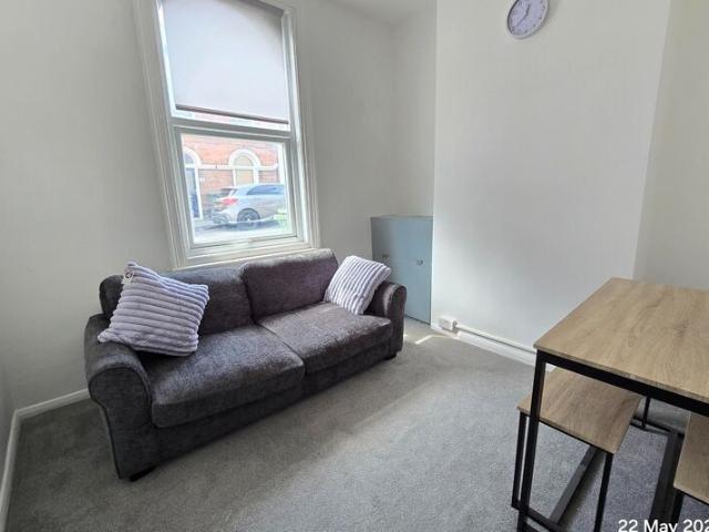 Room 4, 11 Victoria Street, Scarborough