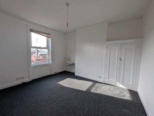 Room 4 237 Chester Road, Sunderland 1 bed terraced house to rent £400 pcm £92 pw