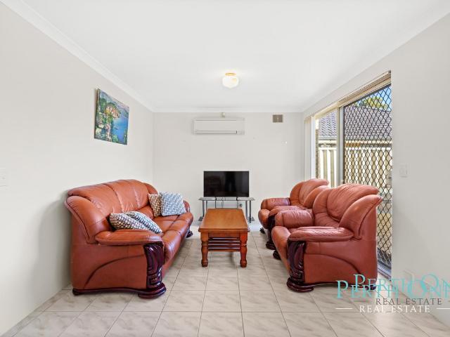 Room 4, 3/33 Lawson Street, BENTLEY
