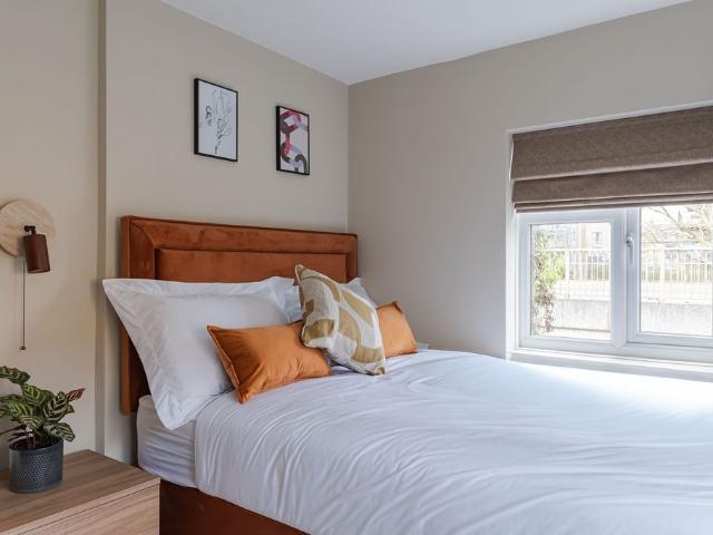 Room 4, 37 Abbey Road, Cambridge CB5, 1 bed terraced house to rent, £1,300 pcm | PrimeLocation