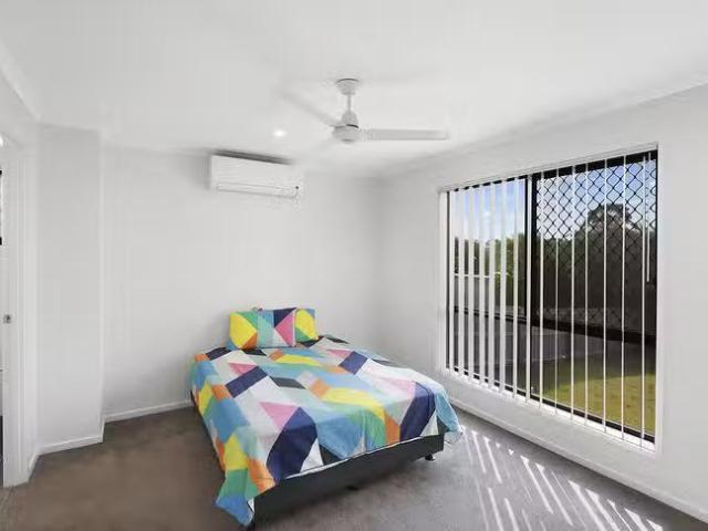 ROOM 4 484 Earnshaw Road, Nudgee, QLD 4014