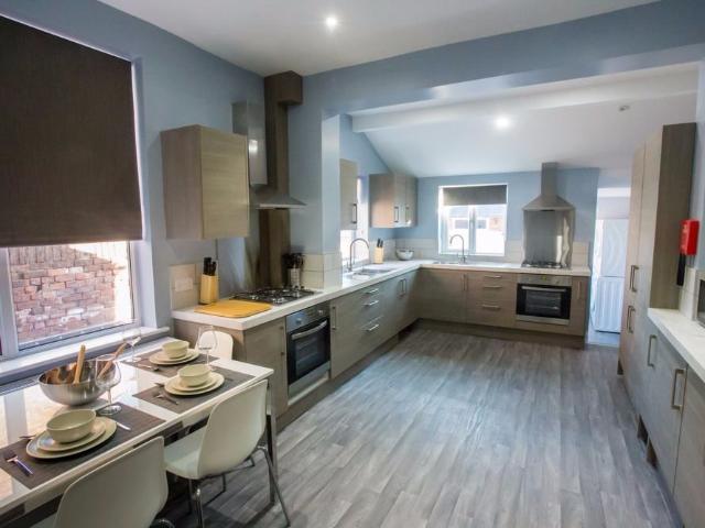 Room 4, Christ Church Road, DN1