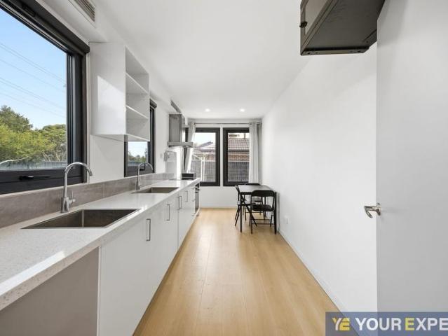 Room 9 available! Brand New Affordable Living in the Heart of Narre Warren