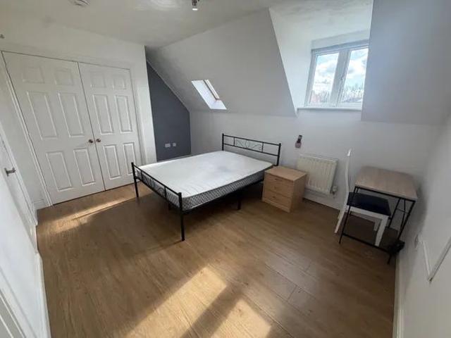 Room 4 Eagle Way, Peterborough PE7 8EL, Property for rent