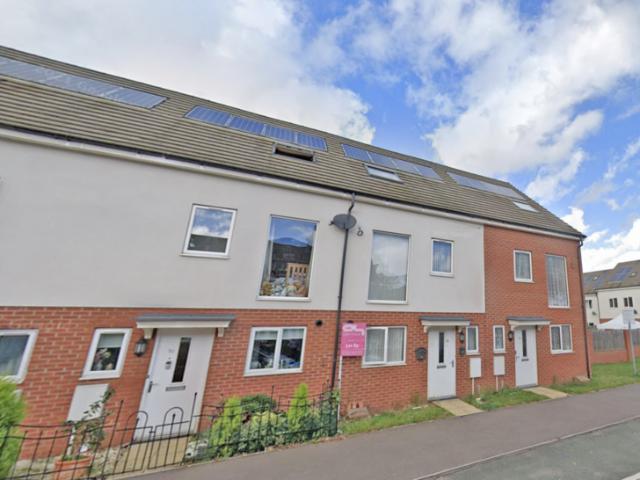 Room 4 Kempston Road, Bedford 1 bed in a house share to rent £675 pcm £156 pw
