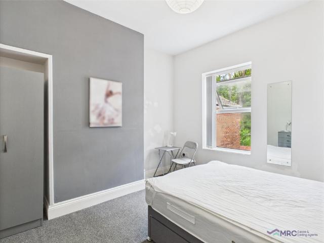 Room 4, Kingsbench Street, Hull, HU3 1 bed in a house share to rent £440 pcm £102 pw