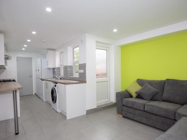Room 4 of 5, Terry Road, Coventry, CV1 2AZ | Cloud9 Estates