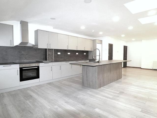 Room 4 Stafford Road, Bedford MK42 1 bed in a house share to rent £650 pcm £150 pw