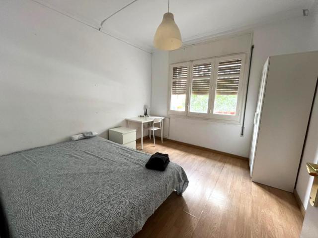 ROOM 4 Practical single bedroom near the EU Business School Barcelona
