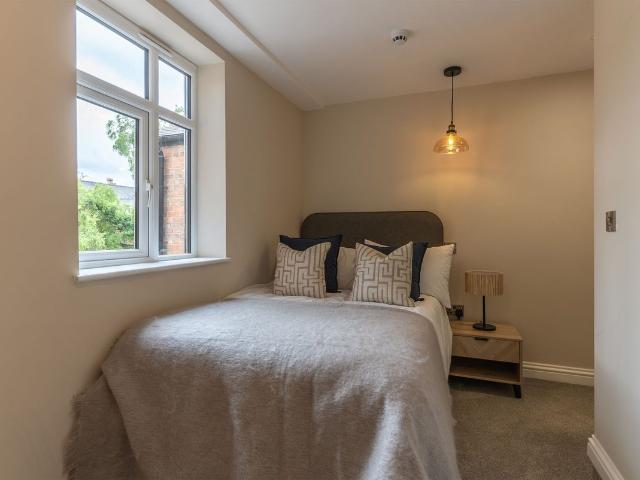 Room 4, Wolfa Street DE22, Studio to rent, £750 pcm | PrimeLocation