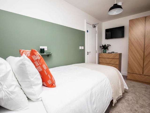 Room 5 @ 210 Wistaston Road, Crewe, CW2 6 bed house share to rent £585 pcm £135 pw