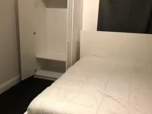 Room 5