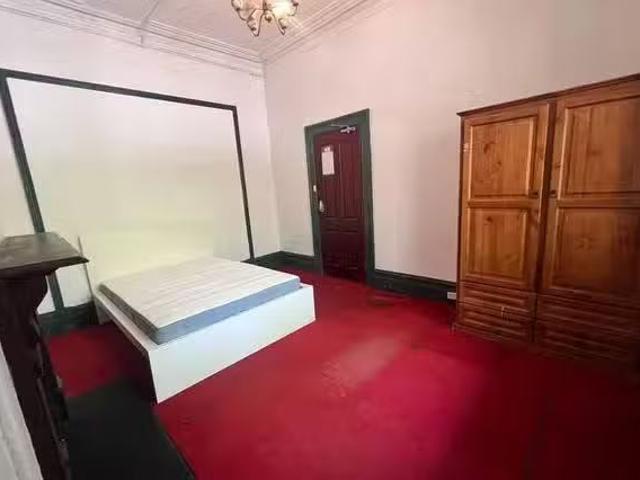 Room 5