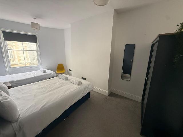 Room 5, 60A Western Road, Brighton BN3, 1 bed maisonette to rent, £850 pcm | PrimeLocation