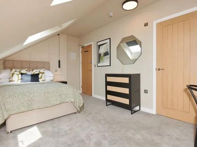 Room 5, Chandos Street NG4 2LS, Property for rent