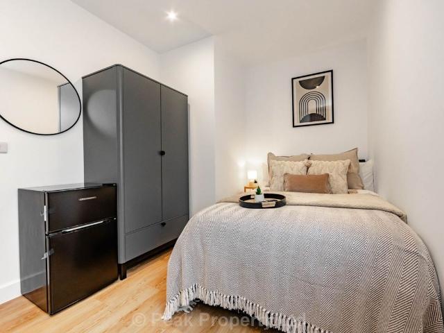 Room 5, Heygate Avenue, Southend On Sea SS1, 7 bed shared accommodation to rent, £800 pcm | PrimeLocation