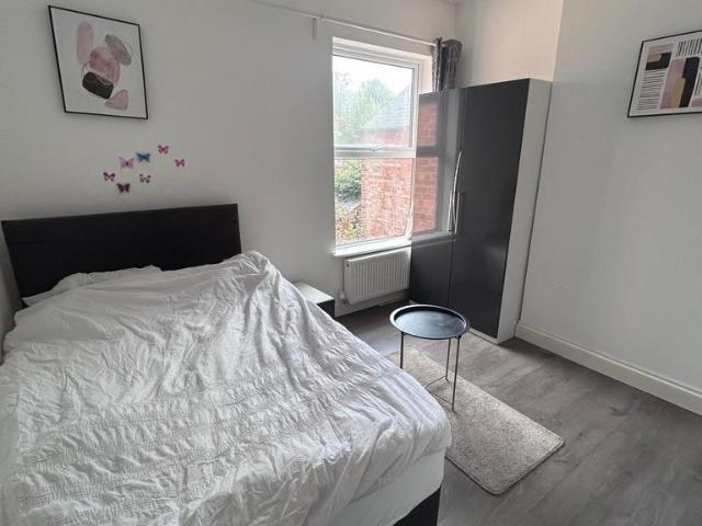 Room 5, Tunnard Street, Boston, PE216PL 1 bed in a house share to rent £628 pcm £145 pw