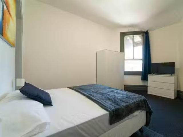 Room 5 Twin Standard