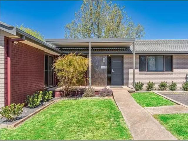 Room 6/4 Salmon Avenue, ARMIDALE Apartment for rent Listed by.