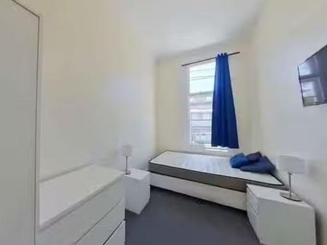 Room 6