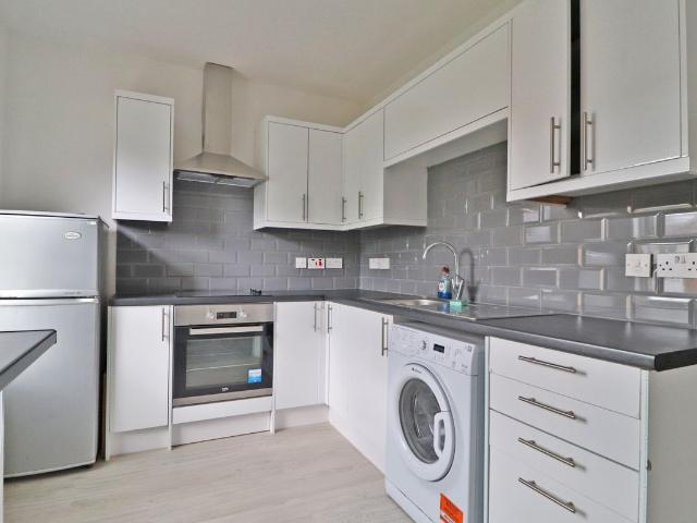 Room 6 Chaucer Road, Bedford MK40, 1 bed terraced house to rent, £475 pcm | PrimeLocation