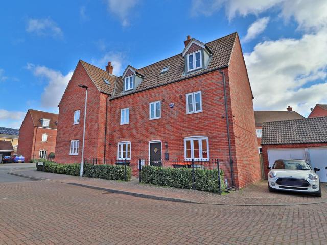 Room 6 Ashmead Road, Bedford 1 bed in a house share to rent £650 pcm £150 pw