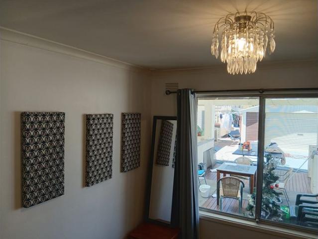 ROOM 6 IN SHARED HOUSE CLOSE TO SHOPS / BUSES / RESERVOIR