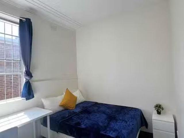 Room 6 STD
