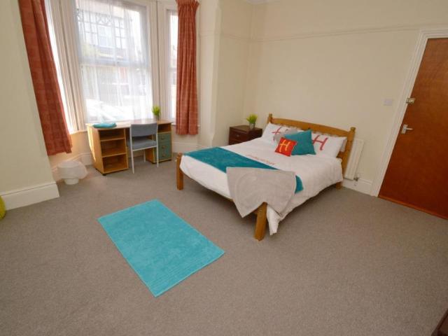 ROOM 7 Henry Road, West Bridgford NG2 1 bed detached house to rent £435 pcm £100 pw