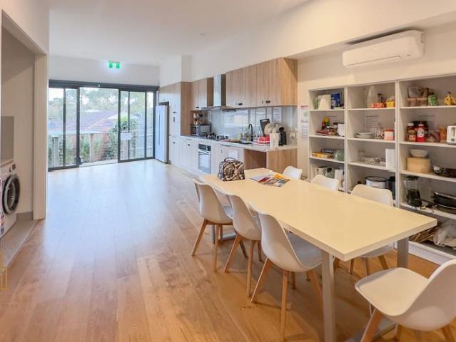 Rooming house near Deakin University