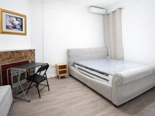 Rooming House Boutique Fully Furnished All Bills Included