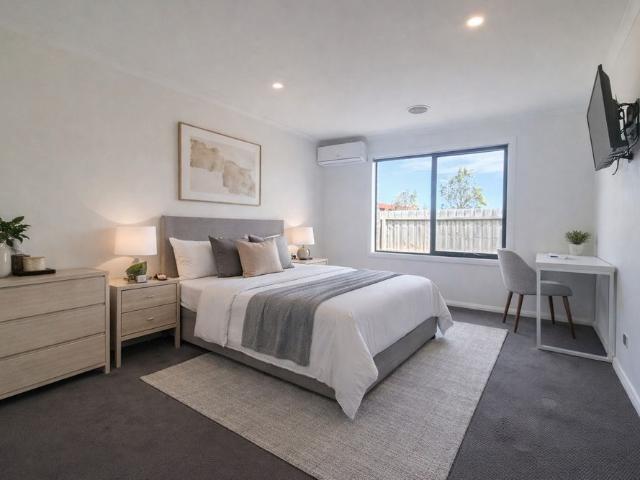 ROOMING HOUSE CLOSE TO PUBLIC TRANSPORT 1 ROOM AVAILABLE