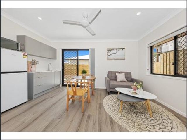 Rooming house in a fantastic inner city location