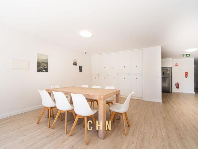 Share Rooming House with Private Ensuites – All Bills Included!