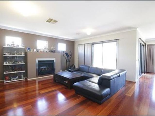 ROOMS AVAILABLE – CONVENIENT WAURN PONDS LOCATION