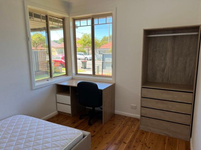 Rooms available in share house! Furnished and all bills included!