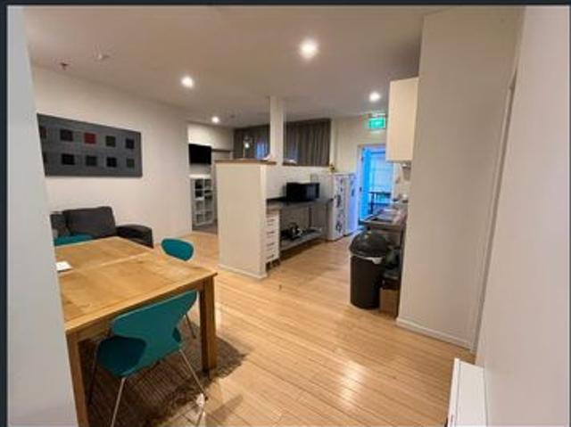 ROOMS FOR RENT