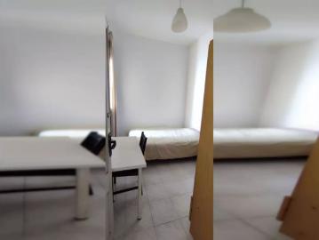 Rooms for rent in 4 bedroom apartment in El Camp De L'Arpa Del Clot