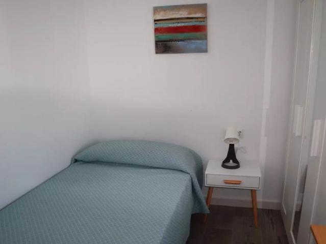 Rooms for rent in 4 bedroom apartment in El Cerro Del Águila