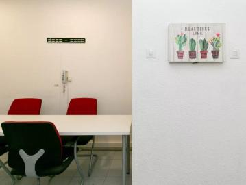 Rooms for rent in 6 bedroom apartment in Granada